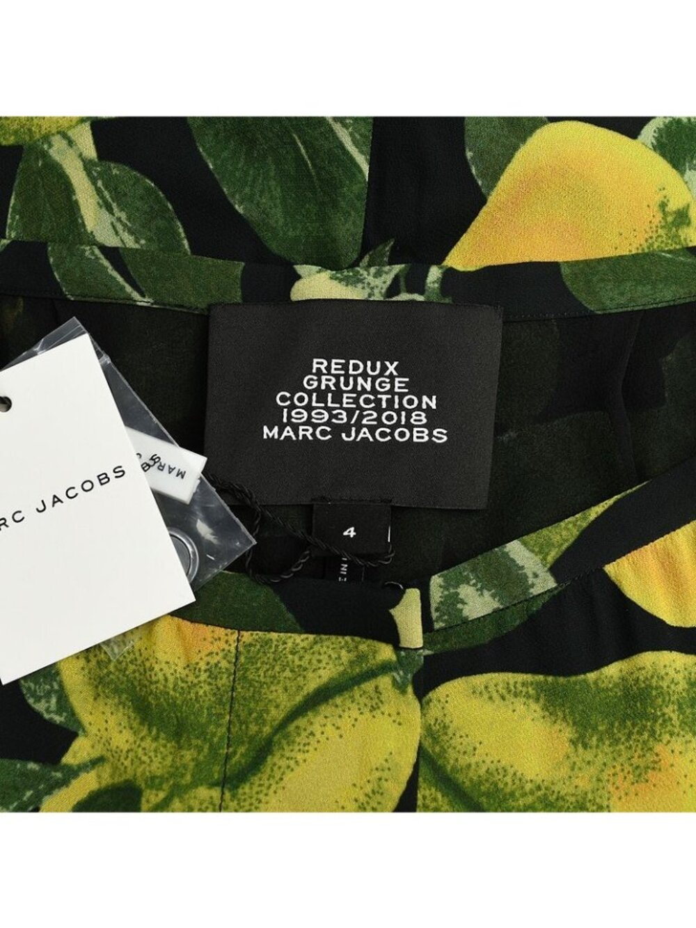 MARC JACOBS REDUX GRUNGE Black Pear Chiffon Shorts 4 NWT - Picture 2 of 2